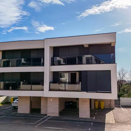 Oskar Apartament